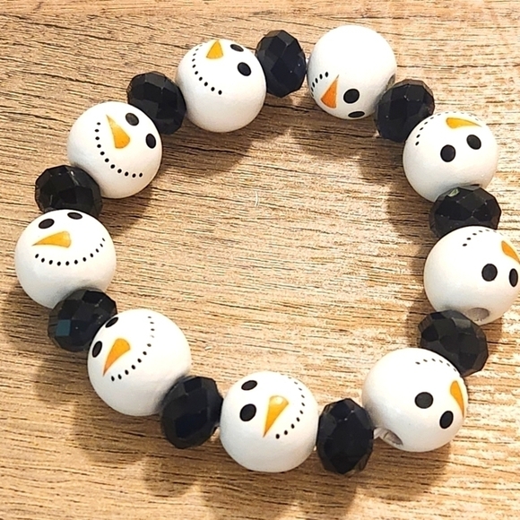 Stretch Bracelet NIP - Picture 1 of 3